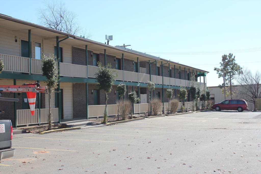 Oak Hill Inn And Suites Tahlequah Exteriér fotografie