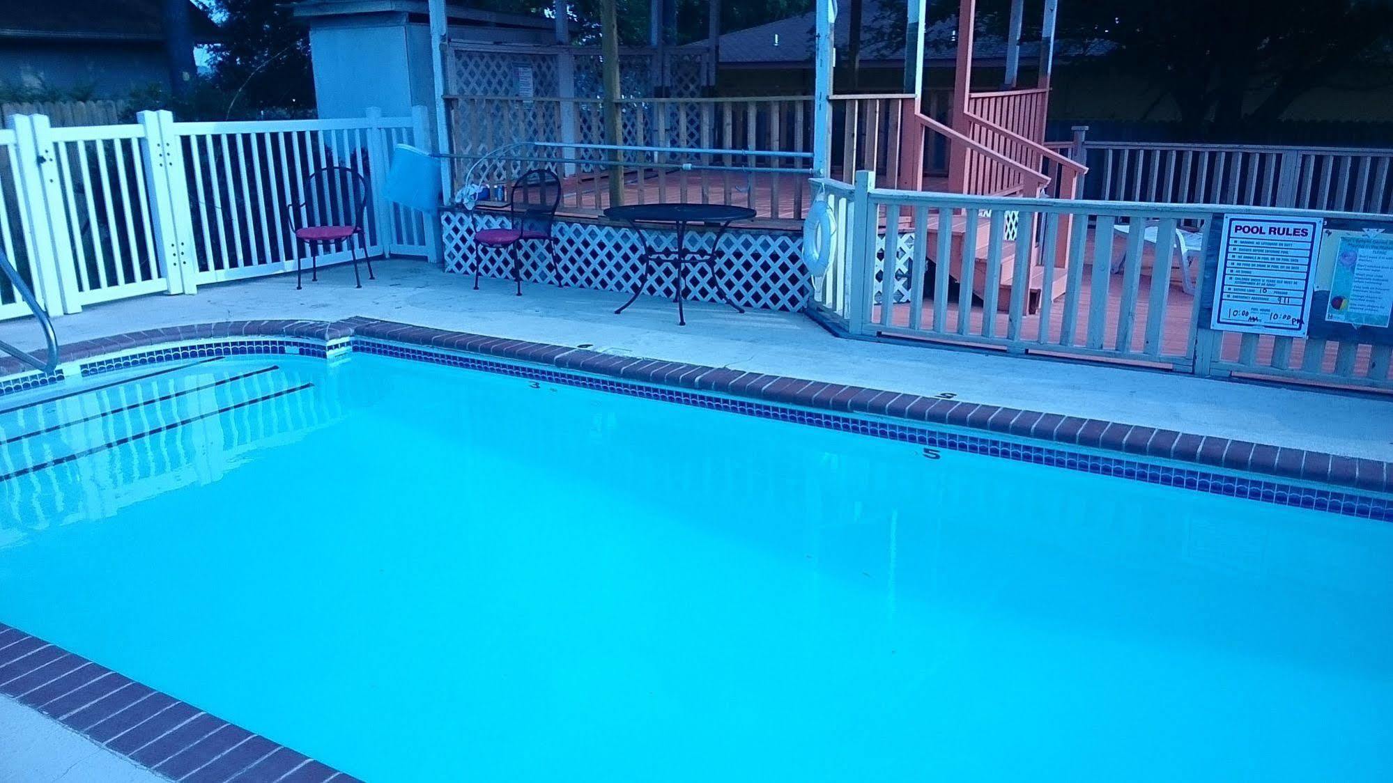 Oak Hill Inn And Suites Tahlequah Exteriér fotografie